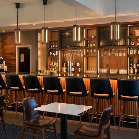 Courtyard By Marriott Baltimore Хант-Вэлли Экстерьер фото