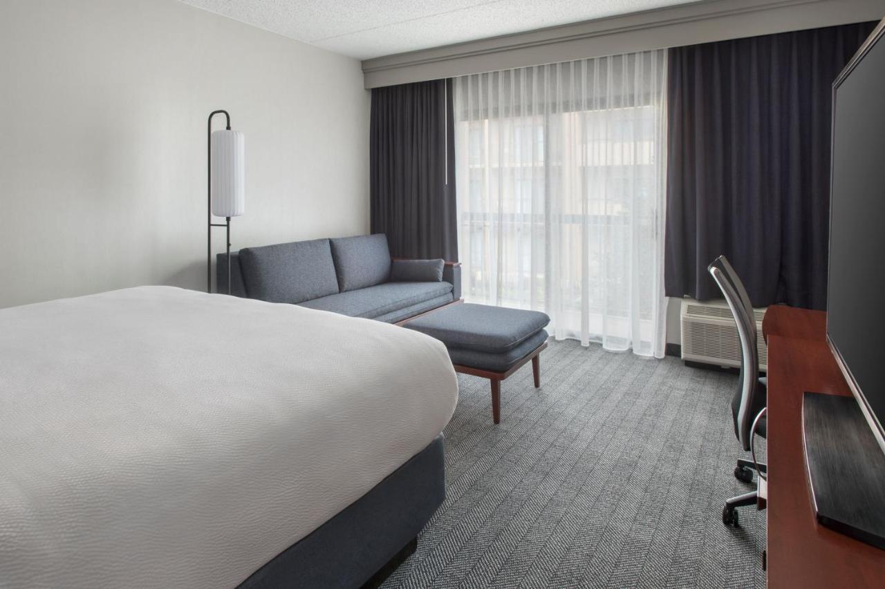 Courtyard By Marriott Baltimore Хант-Вэлли Экстерьер фото